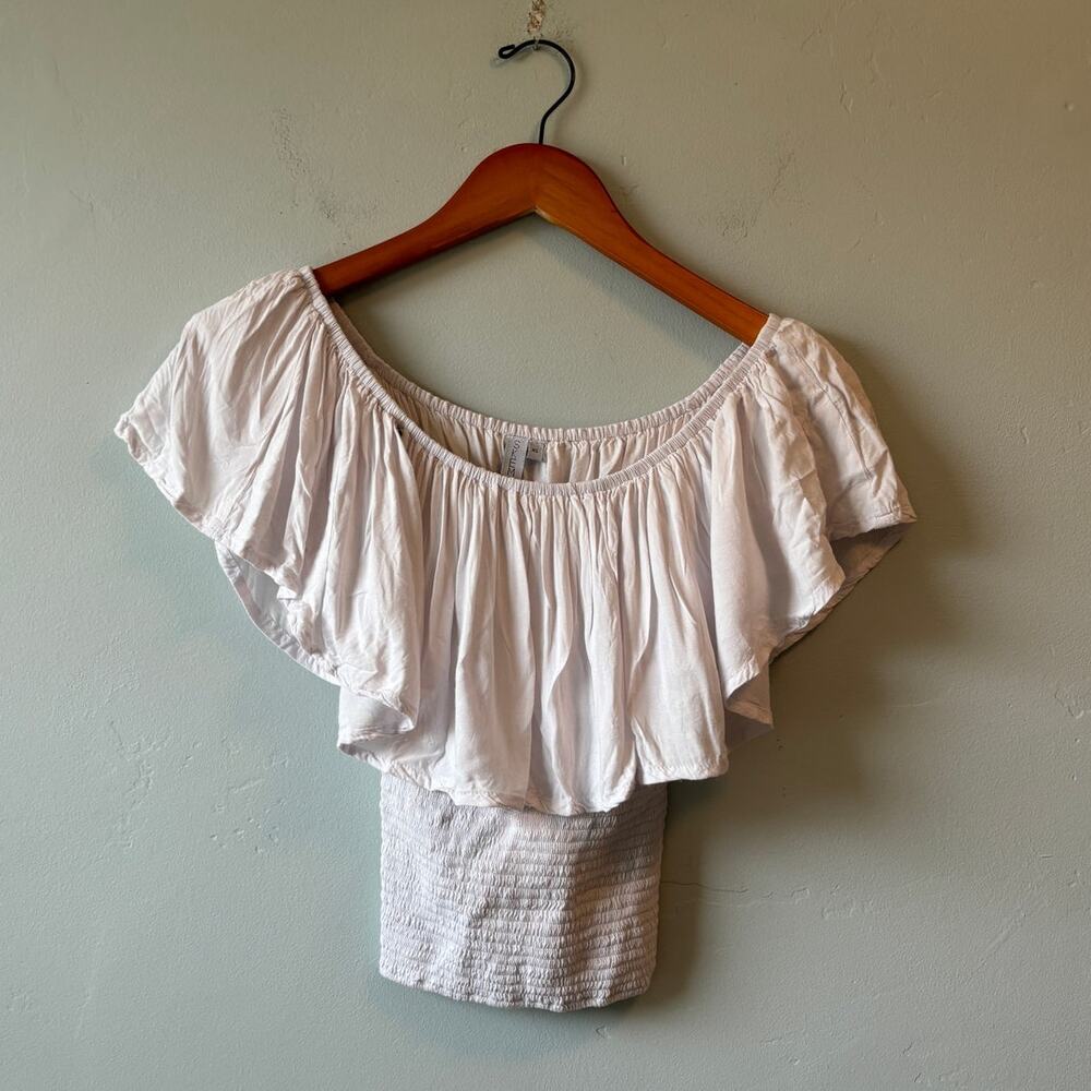 SKEMO White Frilly Stretch Top